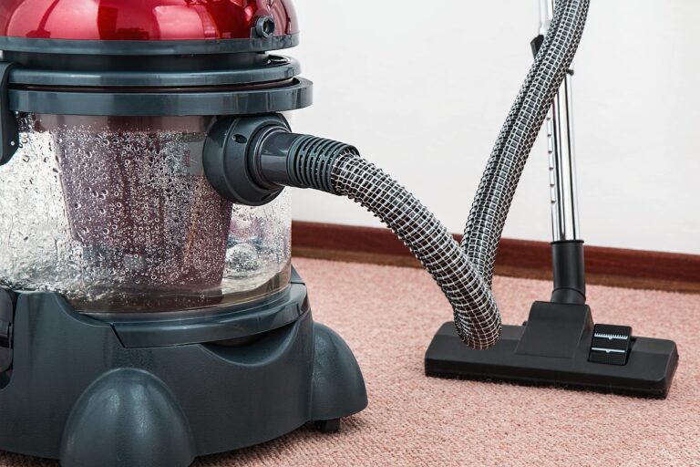 Robots aspiradores Dyson: rendimiento, mantenimiento y recambios compatibles